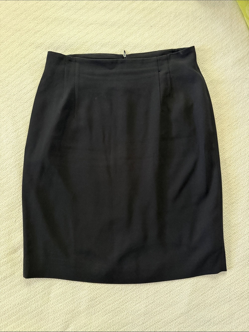 Jones New York Black Pencil Skirt - Center Back Zip Classic Office Staple